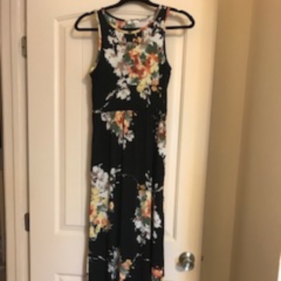 Egs by Eloges NWOT Maxi Dress Size Small - Picture 3 of 4